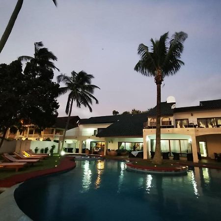 Residence Hoteliere Oceane Libreville Eksteriør bilde