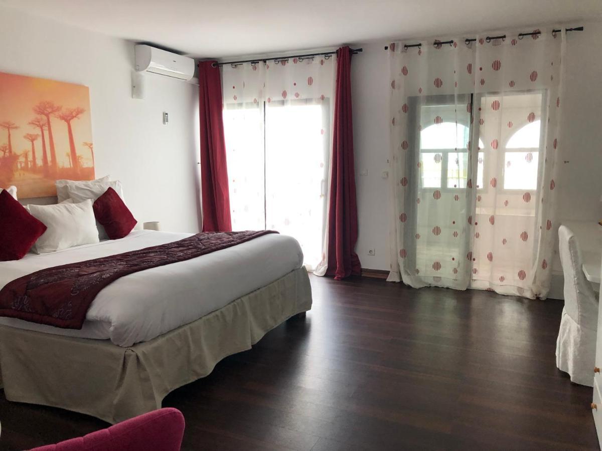 Residence Hoteliere Oceane Libreville Eksteriør bilde