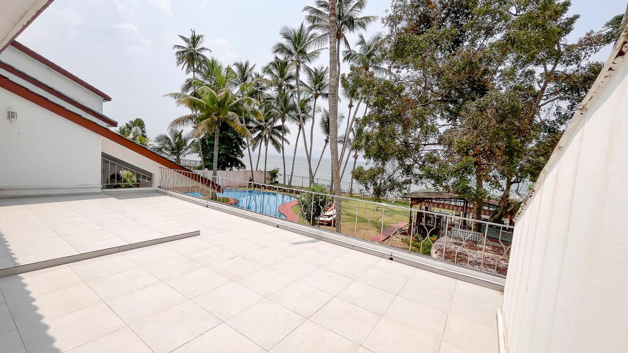 Residence Hoteliere Oceane Libreville Eksteriør bilde