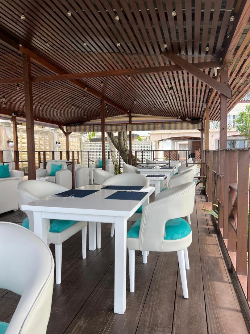 Residence Hoteliere Oceane Libreville Eksteriør bilde